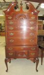Drexel Heritage Queen Anne Style Chest on Chest