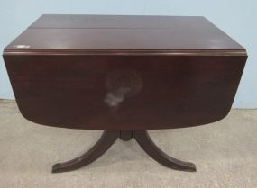 Mahogany Duncan Phyfe Drop Leaf Dining Table