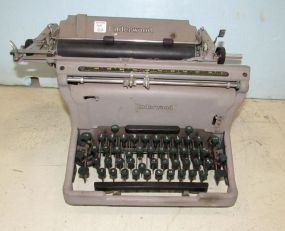 Vintage Underwood Typerwriter