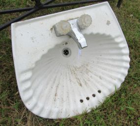 Vintage Porcelain Shell Pattern Sink