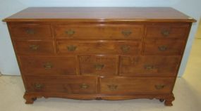 KLING Colonial Maple Dresser