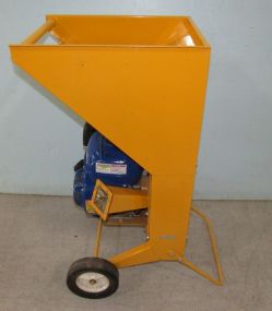 Central Machiney 5.5 H.P. Chipper/Shedder