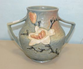 Roseville USA Magnolia Vase
