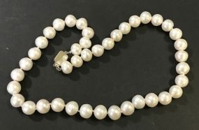 Large Cultured Pearl Beaded Necklace