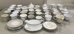 Set Collection of Partial China Pieces