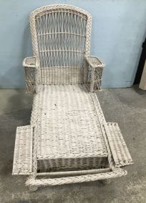 Vintage White Wicker Lounger