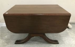 Mahogany Duncan Phyfe Drop Leaf Dinning Table