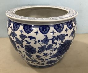 Chinese Blue & White Porcelain Planter