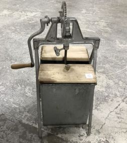 Vintage Metal Stir Box