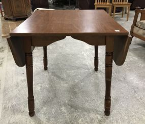 Small Oak Finish Drop Leaf Kitchen Table