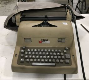 Vintage Electric IBM Typewriter