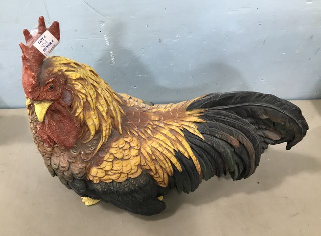 resin rooster decor