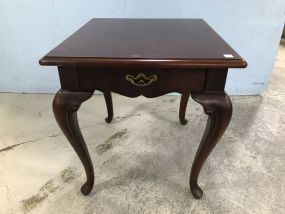 Thomasville Cherry Queen Anne Side Table