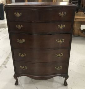 Tomlinson of High Point Early American Style Mahogany Chest of Drawers
