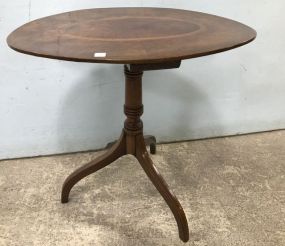 Nice Antique Oval Top Lamp Table