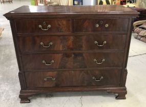 Early American Style Burl Mahogany Chest of Drawers