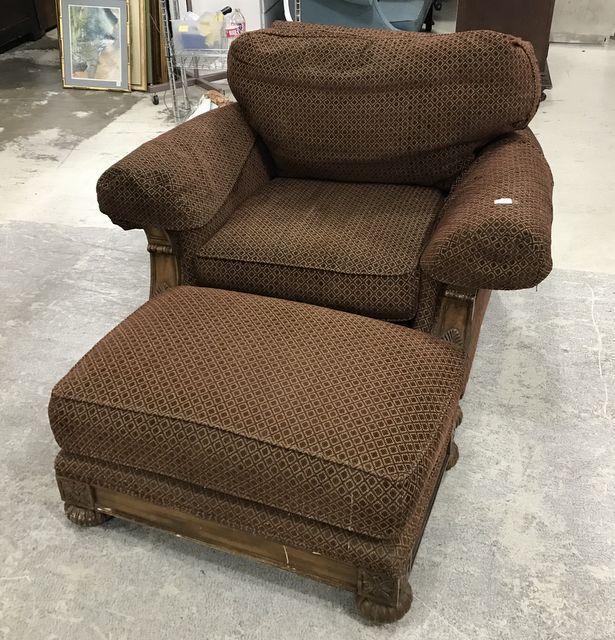 Clayton marcus shop chair and ottoman