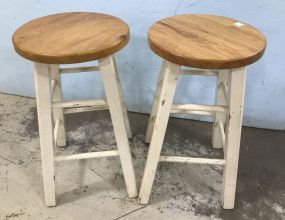 Two Pine Round Top Bar Stools