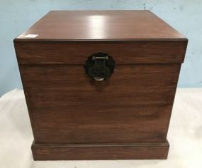 Oriental Lift Top Storage Box