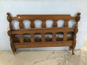 Maple Colonial Style Full Size Bed