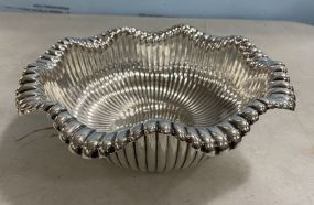 Rand & Crane Sterling Silver Scalloped Rim Ribbed Serving Bowl