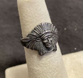 Vintage Ring Marked Sterling with Native American Chief Head Dress