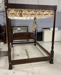 Chippendale Style Queen Size Canopy Bed