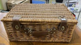 Woven Picnic Basket Set