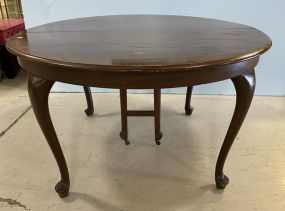 Antique Queen Anne Mahogany Round Dining Table