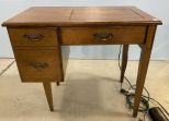 Vintage Singer Sewing Machine in Cabinet