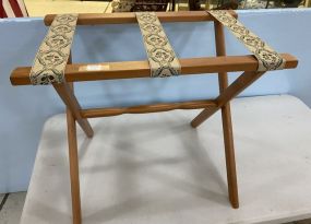 Maple Luggage Rack Stand