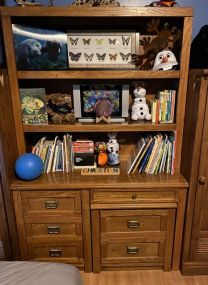 Broyhill Oak Hutch Desk