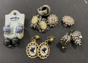 6 Pair of Vintage Costume Earrings