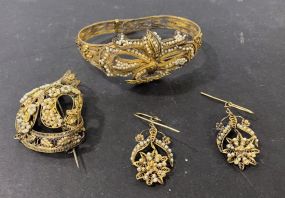 Vintage Costume Jewelry Pieces