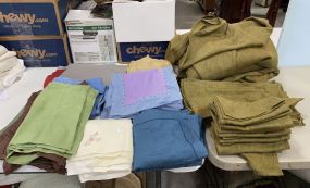 Large Group of Tables Clothes, Place Mats, and Napkins