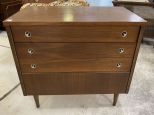 Bassett Furniture Mid Century Chest of Drawers