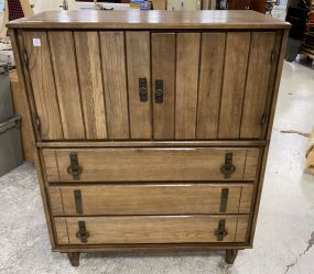 Williams Furniture Co. Mid Century Style Chest