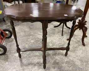 Vintage Mahogany Lamp Table