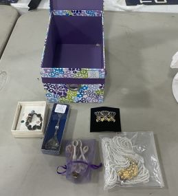 Group of Jewelry Plus Box. Includes Multi-strand bead choker, Silver round Fishhook pen, Ring w/ Changeable Stones, Bracelet, Collectors Christmas Spoon, and Set of Salt Spoons