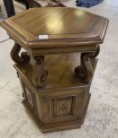 Late 20th Century Oak Finish Side Table