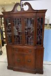 Thomasville Mahogany Duncan Phyfe China Cabinet