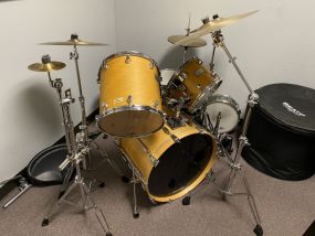 Mapex Saturn Pro Series Drum Set