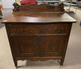 Hickory Co. Late 20th Century Oak Server