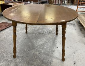 Colonial Style Round Dining Table