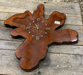Wood Lacquer Battery Operated Clock