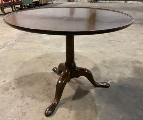 Georgian Style Tilt Top Round Table