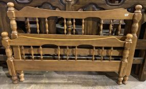 Colonial Style Maple Full Size Bed