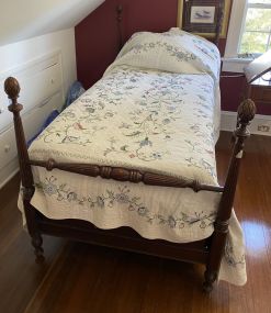 Pair of Vintage Pineapple Mahogany Twin Beds