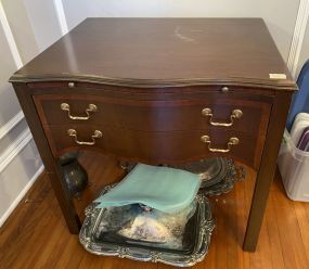 Traditional Style Mahogany Side Table