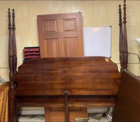 Late 20th Century Mahogany King Size Rice Poster Bed